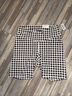 Old navy black and white checkered powerchill bike shorts